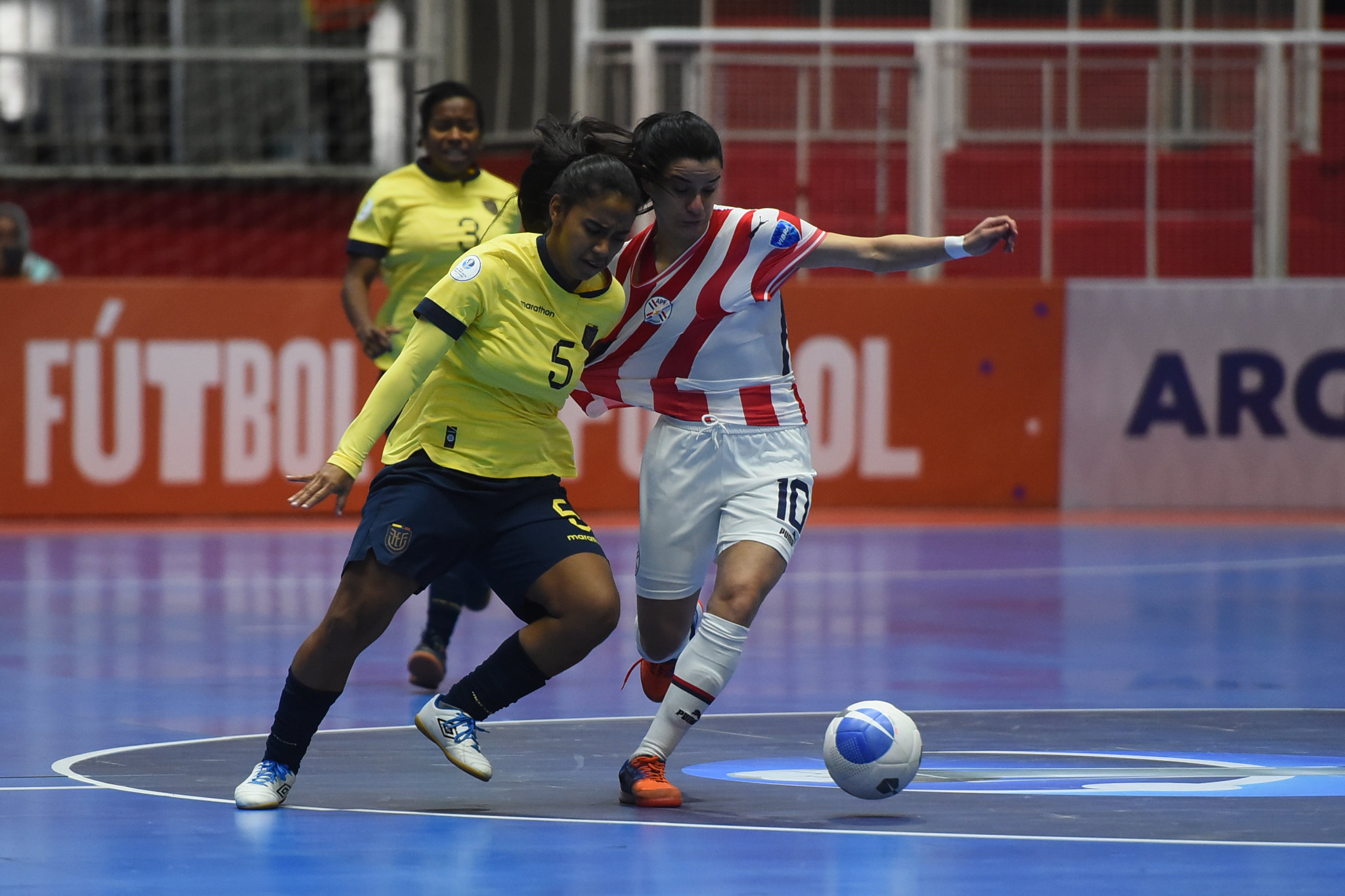 Paraguai e Colômbia começam com pé direito