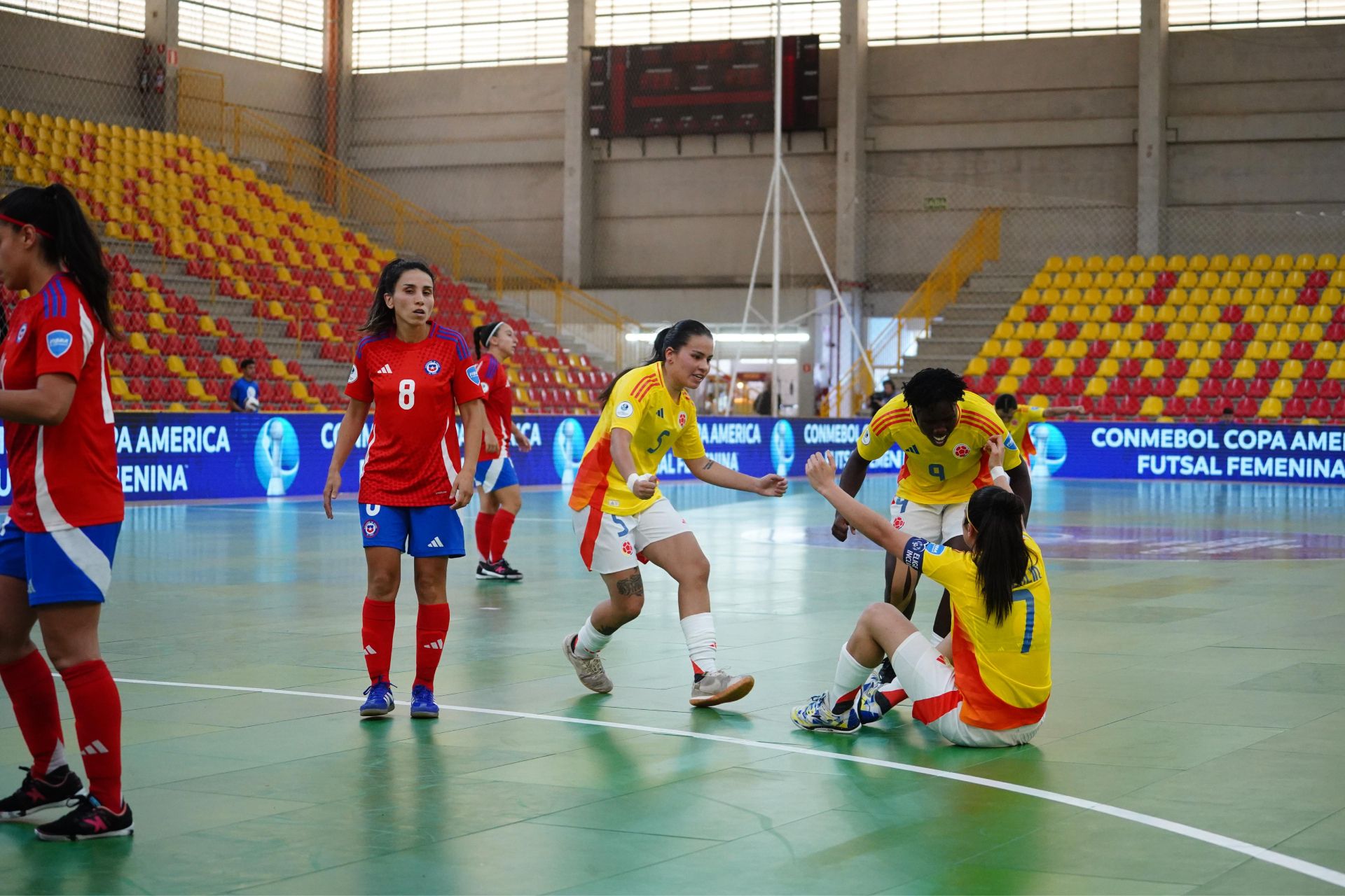 Colombia tuvo el tiro del final y venció a Chile