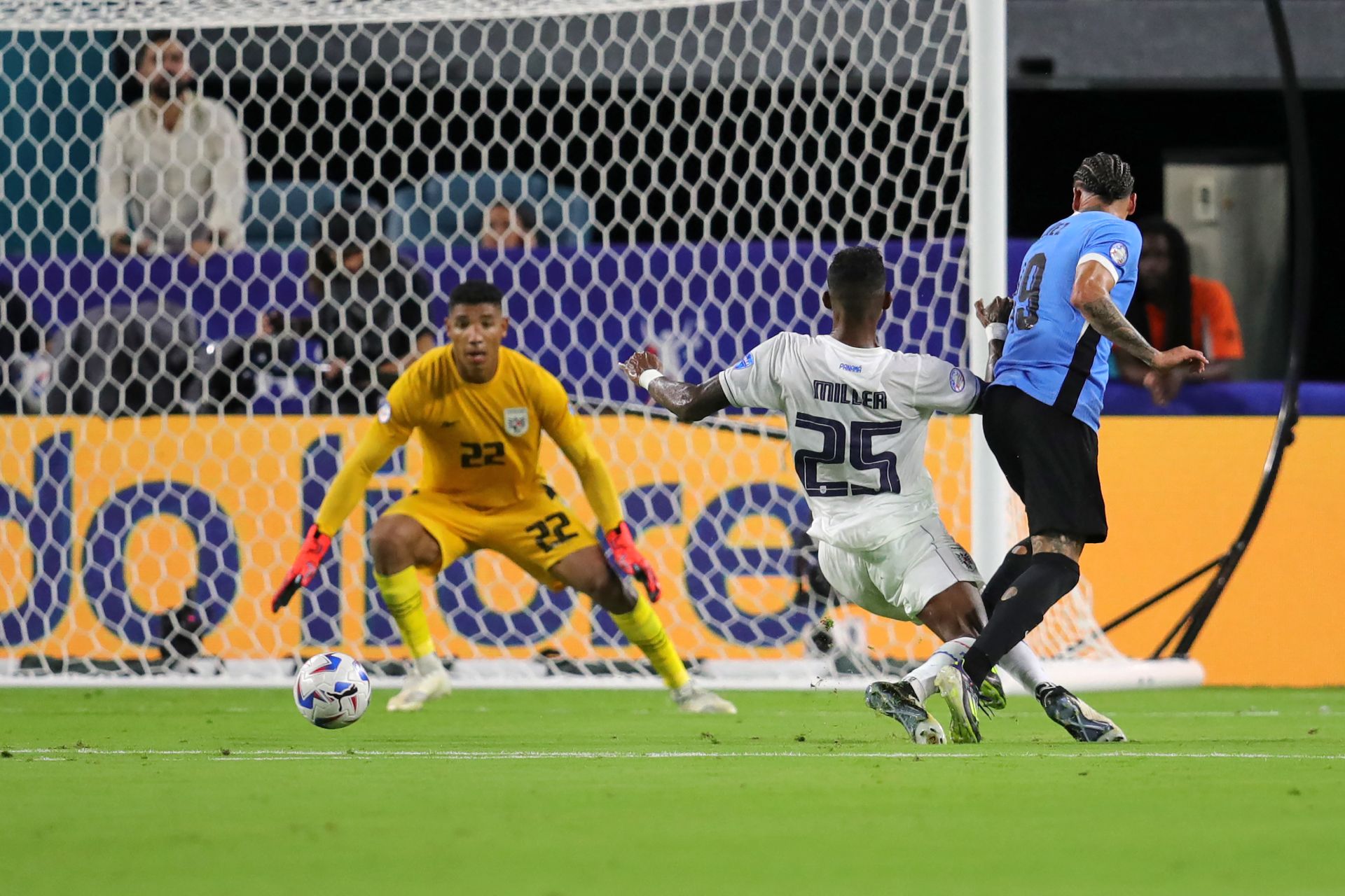 Recap the thrilling action in the first round of the tournament