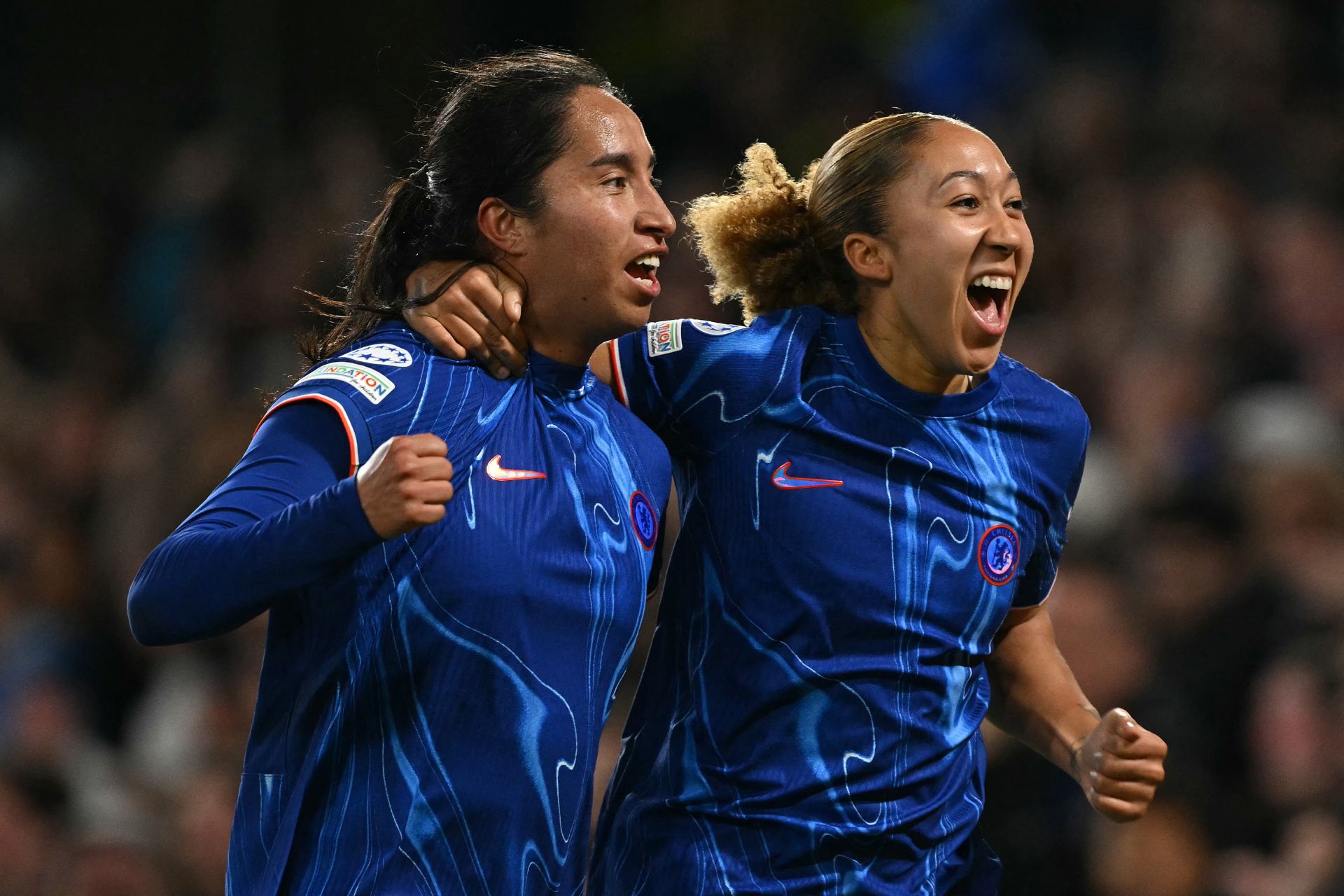Mayra Ramírez conquistó el triplete con el Chelsea y hace historia para Colombia
