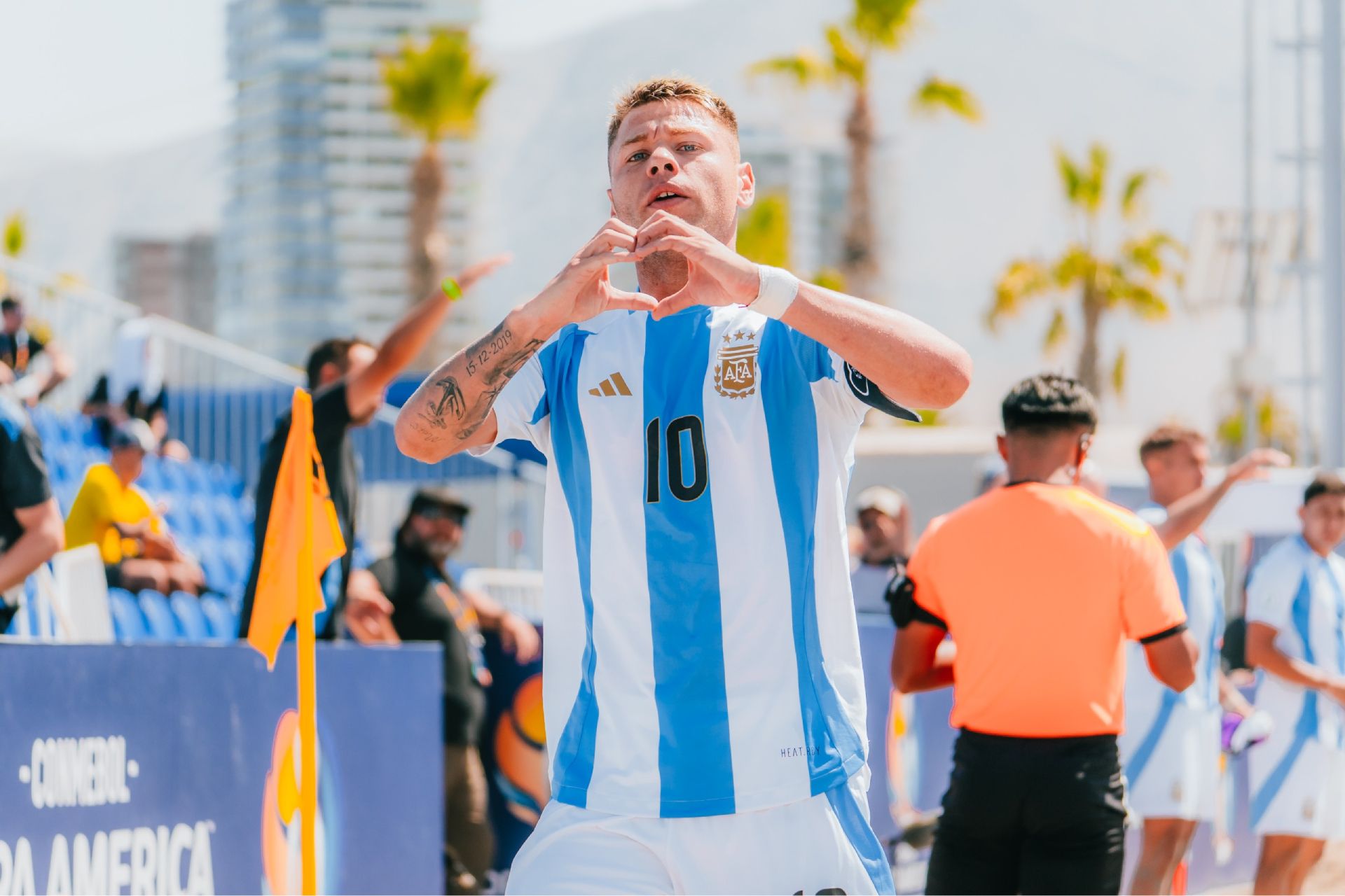 Argentina venció a Venezuela en el final y el Grupo B quedó abierto