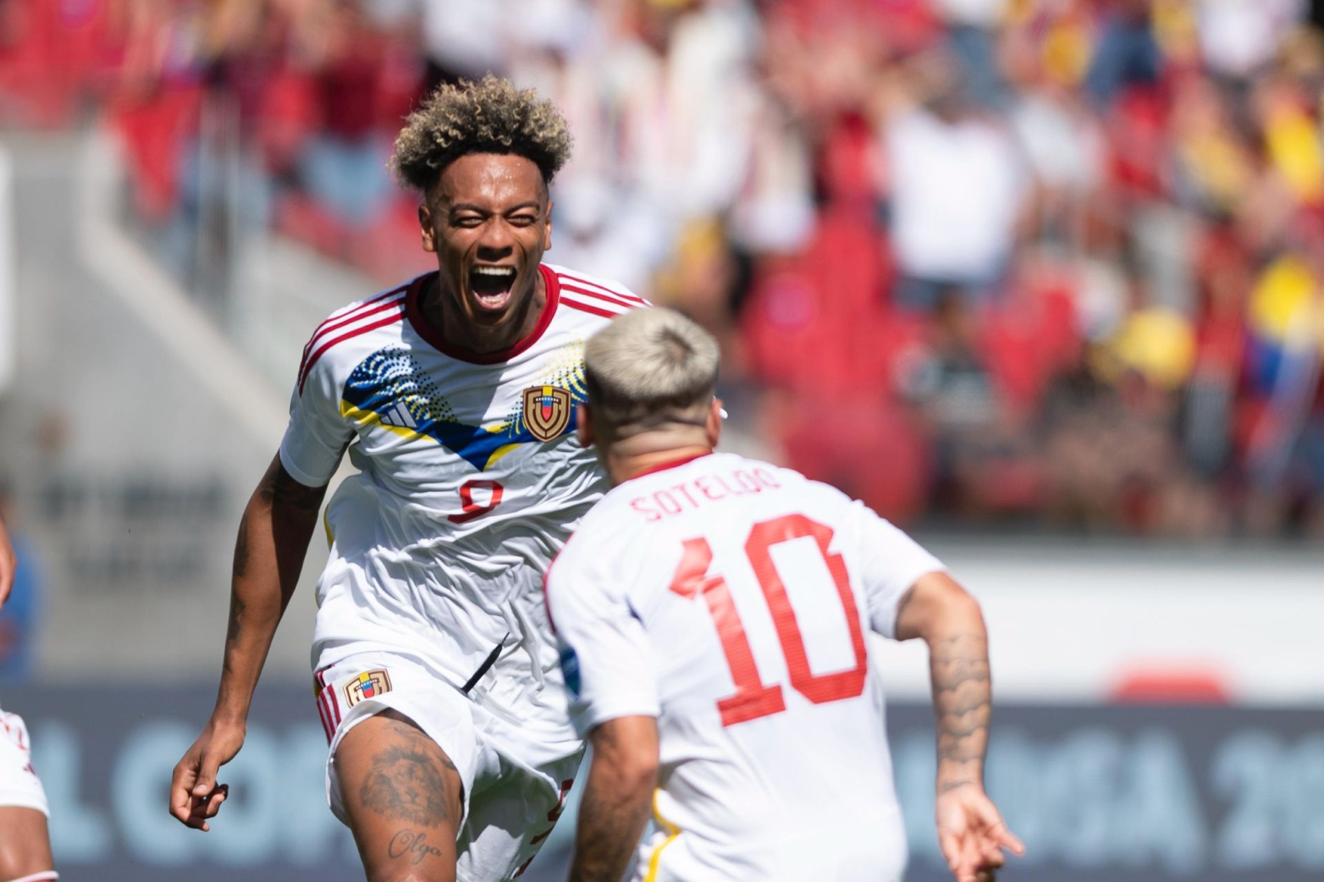 Venezuela dio vuelta un partido histórico ante Ecuador